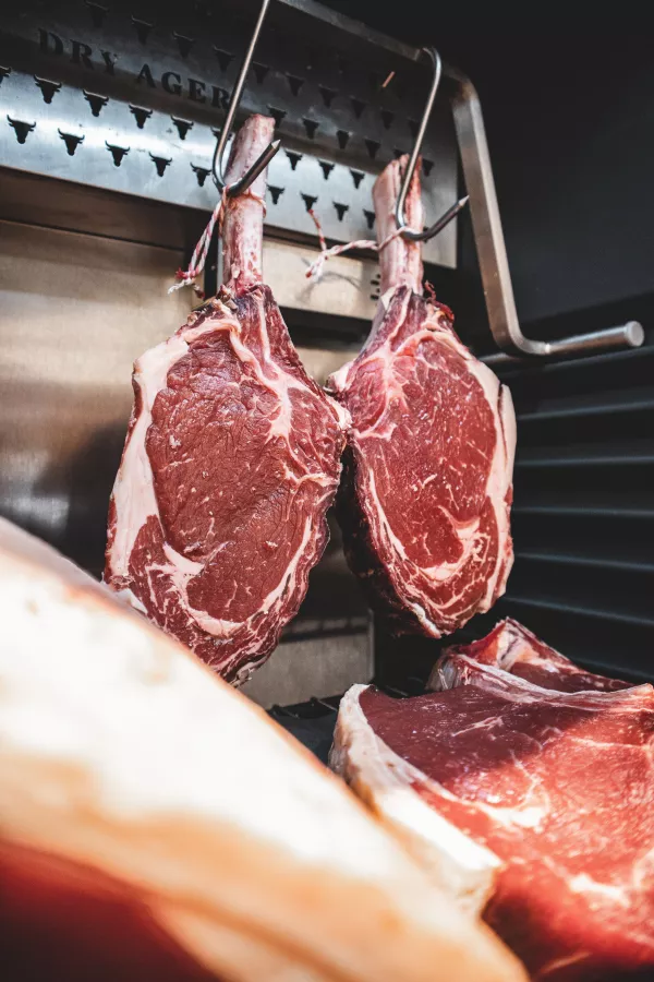 С начала года в Приморский край поступило 653 партии мяса из десяти стран